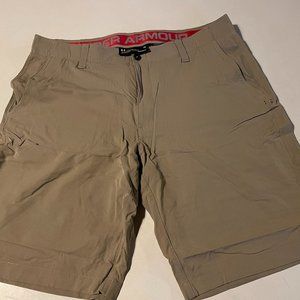 Under Armour Golf Shorts - Size 38, Khaki/Tan